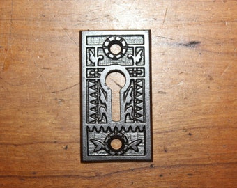 Small Antique Ornate Cast Iron Door Curio or Furniture Keyhole Escutcheon CC-94