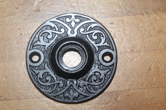 フランスアンティーク　ROSETTE Victorian Antique Ornate Cast Iron Doorknob Rosette EE-58 - Etsy