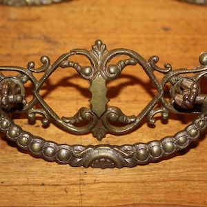 Antique Victorian Ornate 4&quot; Cast Bronze Furniture Drop Bail Drawer Pull  I-34