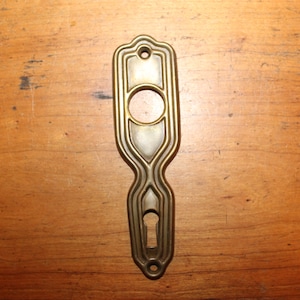 Antique Bronze/Brass Art Deco? Nouveau? Doorknob Escutcheon S-149