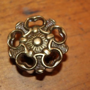Antique Round Two Piece Cast Bronze Drawer Dresser Pull Handle   N-78