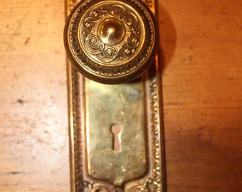 Corbin Mantua F-23000 C:1905 Brass/Bronze Knob & Escutcheon Set W-9
