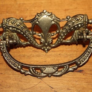 Antique Victorian Ornate 4&quot; Cast Bronze Furniture Drop Bail Drawer Pull  H-6