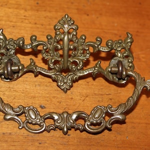 Antique Victorian Ornate 5&quot; Cast Bronze Furniture Drop Bail Drawer Pull  N-13