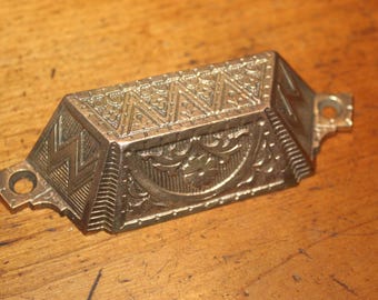 Antique Victorian Cast Bronze Detailed Bin Apothecary Cupboard Drawer Pull L-21