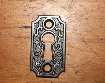 Small Ornate Antique Cast Iron Curio or Furniture Keyhole Escutcheon CC-25
