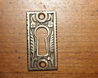 Small Ornate Antique Victorian Cast Bronze Keyhole Escutcheon CC-29