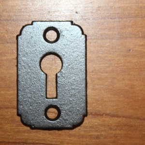 Hammered Keyhole 