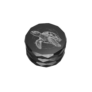 Premium Grinder with individual photo or text - Herb mill crusher with personal laser engraving