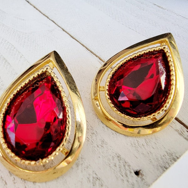 Red Teardrop CZ Stud Earrings,Ruby crystal earring,Teardrop Stud Earrings, Faux blood ruby earrings