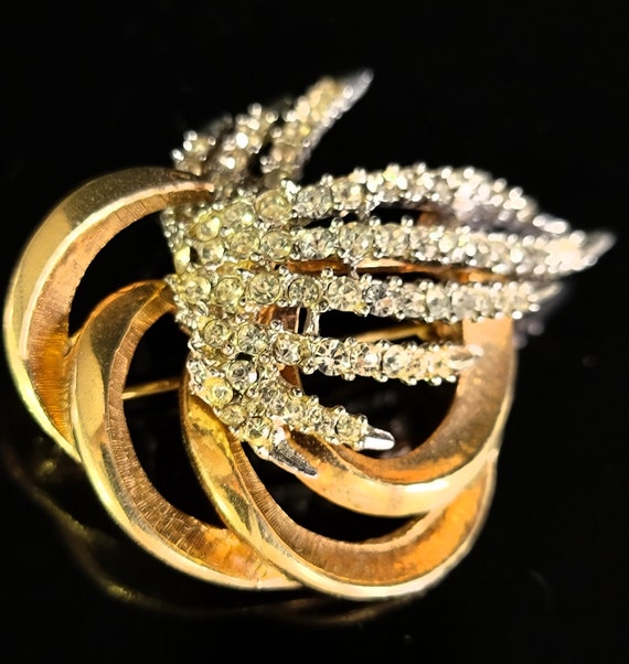 Asymmetrical Rhinestone Leaf brooch,Radiant rhine… - image 7