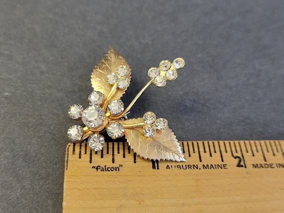 Vintage Clear Sparking Rhinestone Floral Brooch, - image 9