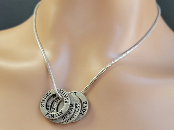 Personalized Interlocking Circle Family Necklace,… - image 1