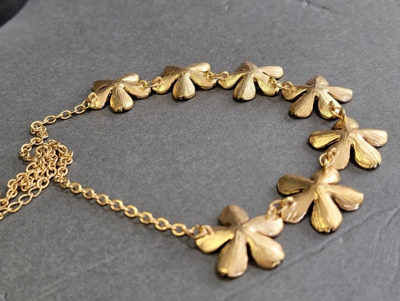 Gold wildflower jewelry necklace,  Daisy chain ne… - image 9
