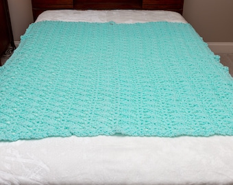 New Hand Crocheted Lacy Shell Stitch Afghan/Extra Thick Double Thread/Soft Green Afghan/L-51" x W-53" -A13