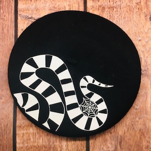 Vegan Beret - Sandworm