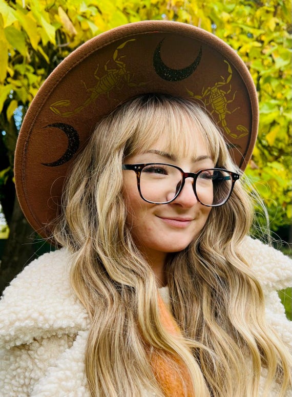 Vegan Felt Wide Brim Hat - Witch Boho Vintage Cottage Core  display picture 2
