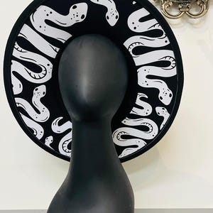 Vegan Felt Hat - XL Brim - Snakes