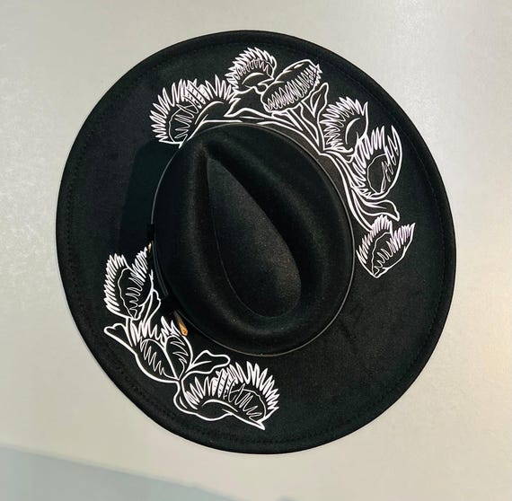 Vegan Felt Hat - XL Brim - Venus Fly Traps - Etsy Israel display picture 1