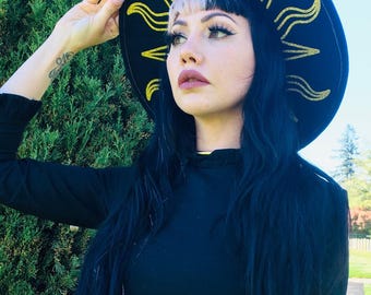 Sombrero vegano de fieltro de ala ancha - Ala XL - Sombrero fedora estilo gótico/bruja - Brillante efecto sol