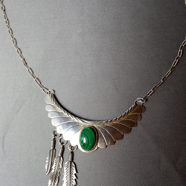 H.SPENCER Sterling Feather necklace with cabochon malachite stone and three hanging feathers on a cable sterling chain Navaho