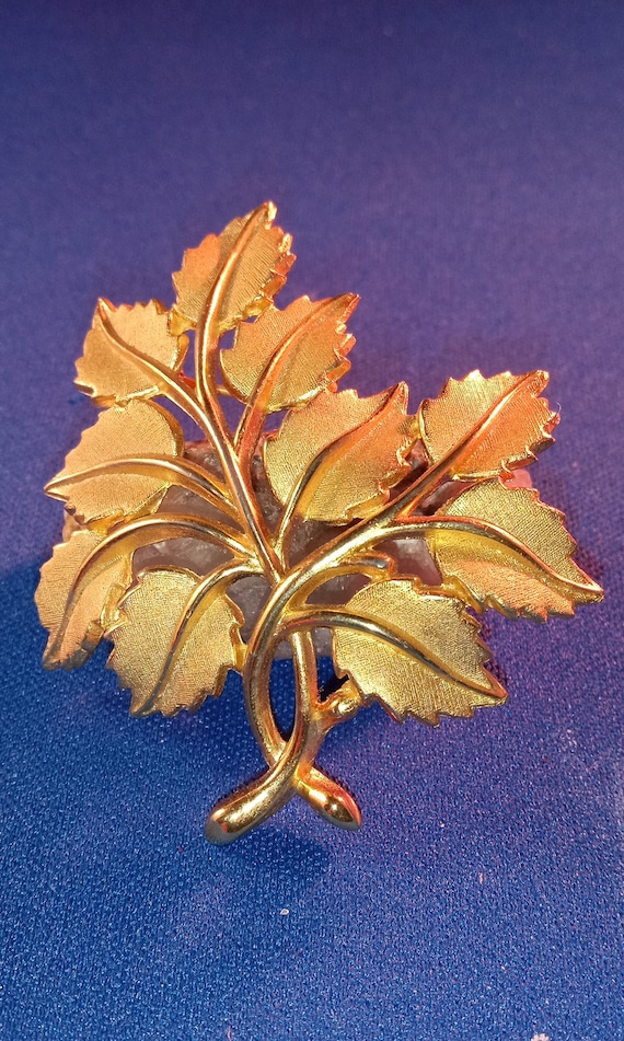 Vintage Crown Trifari Tree of Life Pendant Brooch… - image 1