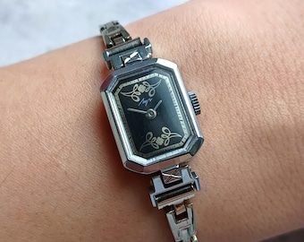 Vintage Gucci 6700L Stainless Steel Ladies Quartz Watch – New