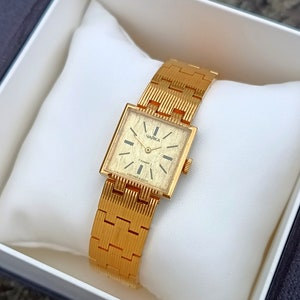 Gilded women&#39;s mechanical watch &quot;Chaika&quot;, vintage, square gold watch, 1990s, gift for her