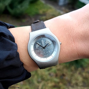 Vintage watch, quartz watch, retro watch for women