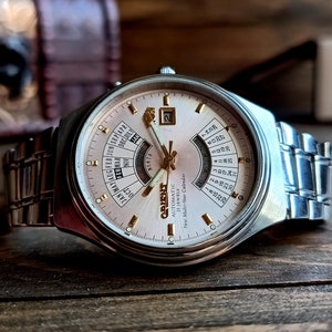 Vintage Japanische Seltene Uhr Orient Mehrjahreskalender, Automatik Herren Uhr, Kalender Uhr, Uhr mit beigem Zifferblatt, 21 Jewels