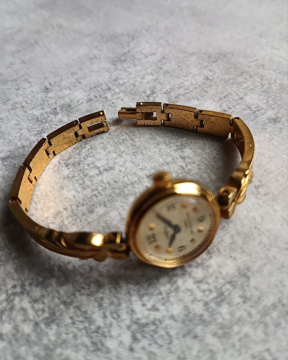Vintage watch for women Chaika, Small womens watc… - image 10
