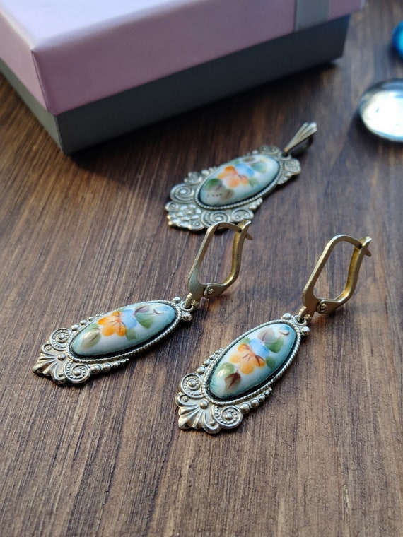Enamel pendant earrings, vintage jewelry set, han… - image 8
