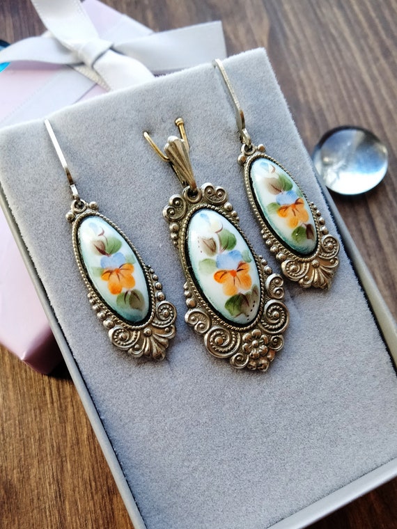 Enamel pendant earrings, vintage jewelry set, han… - image 1