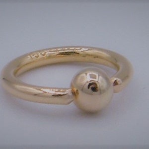 Closure clamp ball piercing 750 / gold ring with ball 18 carat image 2