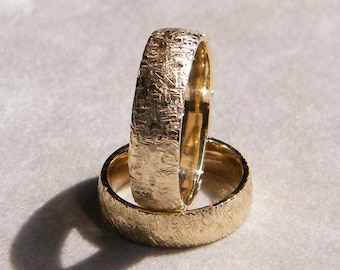 Hammered wedding rings made of 585 yellow gold wedding rings bands creative rings