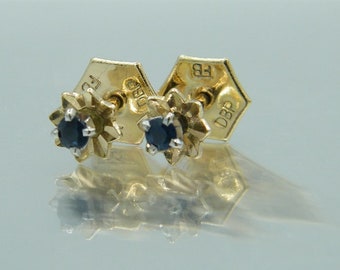 Studs 333 gold sapphire flower white gold setting 8 carat earrings