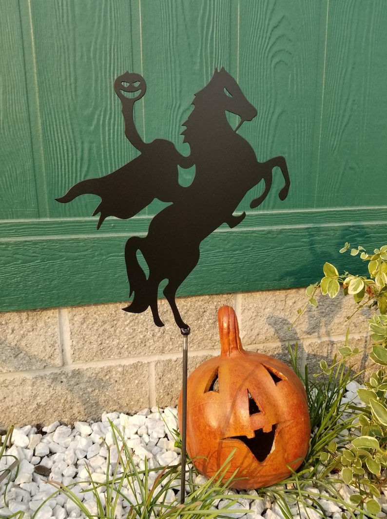 Metal Halloween Headless Horseman Decor, Stake Decoration , Garden Art, Yard Art, Hand Made, Fall Decor, Outdoor Garden Decor afbeelding 5