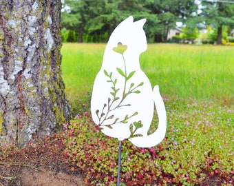 Metal Art Floral Sassy Garden Cat  Stake Decoration, Garden, Yard Art, Hand Made, Spring Garden Decoration, Outdoor Garden Decor