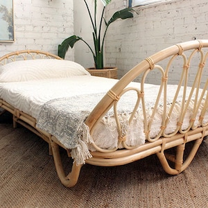 Half Moon Loop Twin Rattan Rattan Daybed