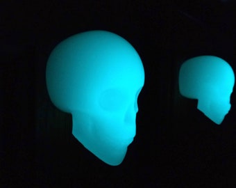 Skull Door Knobs/Drawer Knobs that glow in the dark (Set of 2), Kitchen/Bathroom Cabinet Skull Door Handles