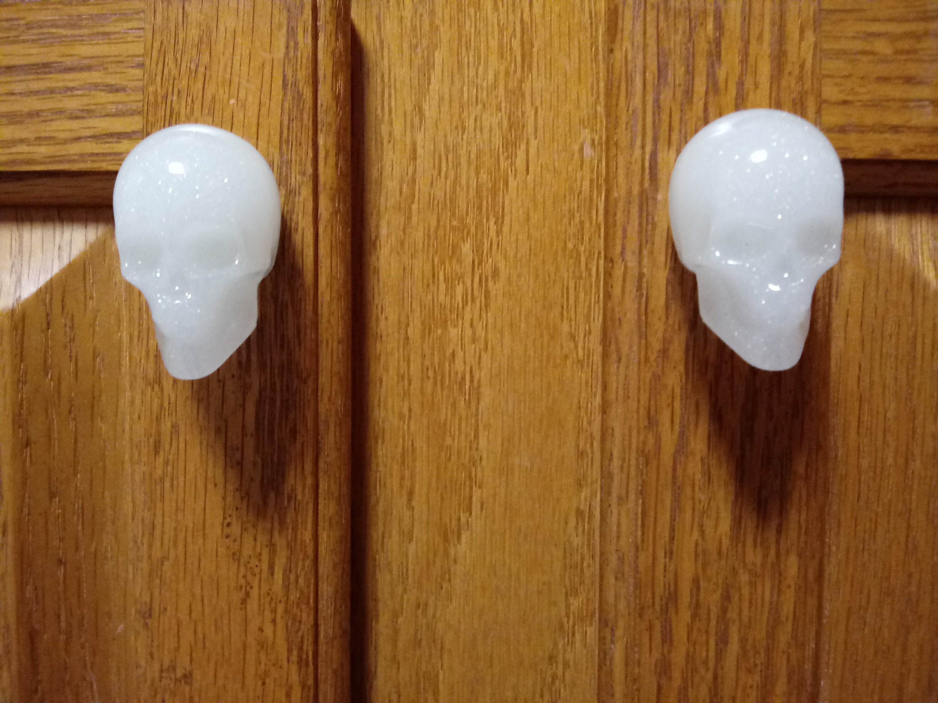 Skull Door Knobs/Drawer Knobs that glow in the dark and Etsy