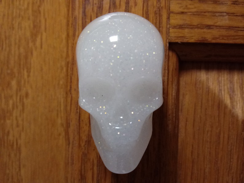 Skull Door Knobs/Drawer Knobs that glow in the dark and Etsy