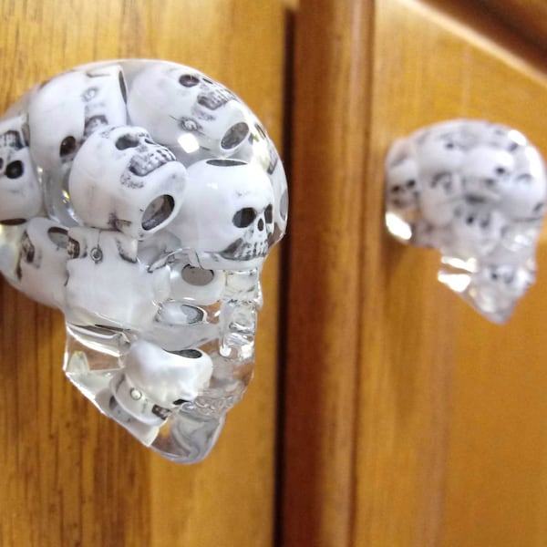 Clear Skull Door Knobs/Drawer Knobs (Set of 2) with Mini Skulls, Clear Kitchen/Bathroom Cabinet Skull Door Handles with Mini Skulls