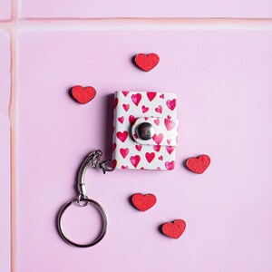 Mini album photo porte-clés Cadeau de Saint-Valentin personnalisé Cadeaux pour petit ami et petite amie, mari, femme et partenaire image 1