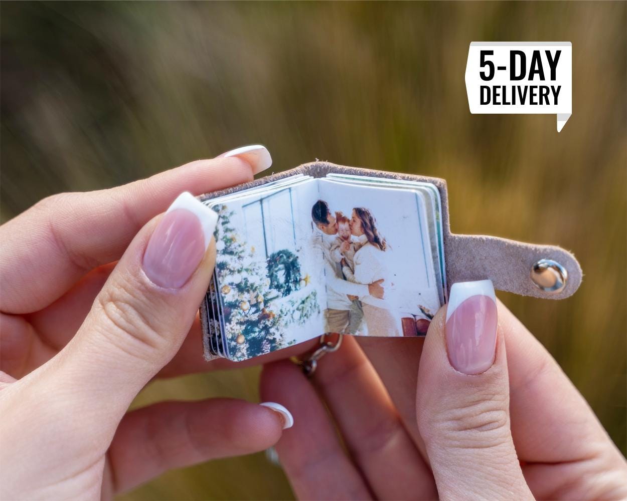 Photobook Keychain, black friday Mothers day, Photo Keychain, Small Photo Album Keychain, Picture Album Keyring, Mini Picture Album Keychain