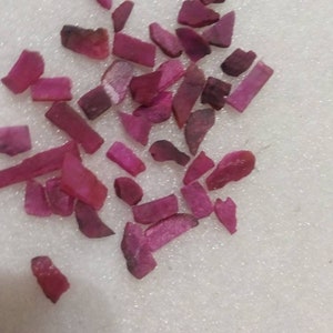 Raw natural ruby dyed,ruby rough slice fine pink,red color quality tiny piece small rough for Jewelry craft work healing powers gemstone AAA zdjęcie 4