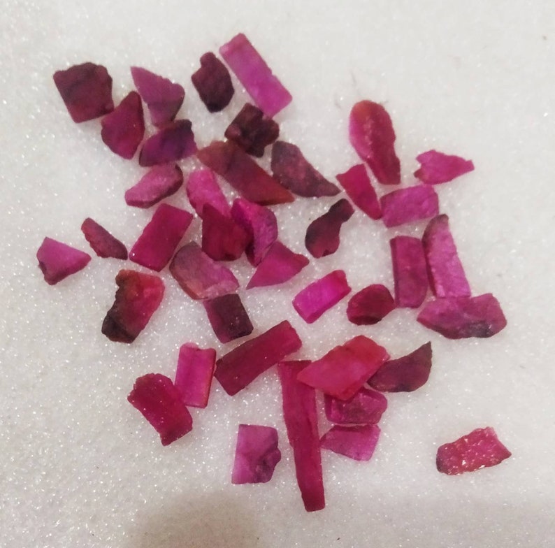Raw natural ruby dyed,ruby rough slice fine pink,red color quality tiny piece small rough for Jewelry craft work healing powers gemstone AAA zdjęcie 1