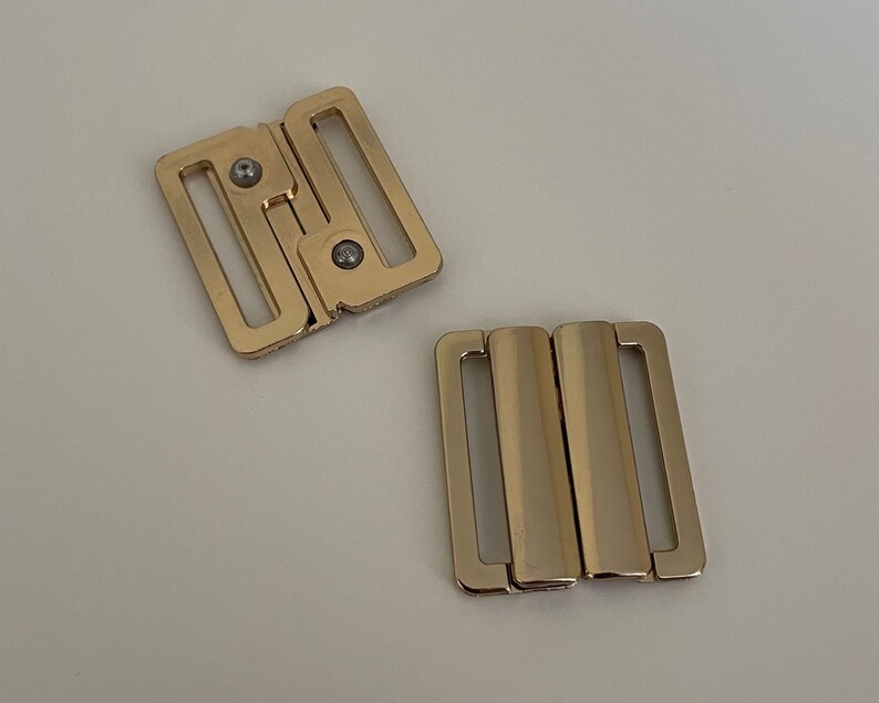 Chiusure Per Bikini E Biancheria Intima - 2 Paia In Metallo Argentato, Dimensione 1x1.4x1.9 Cm - Foto 2