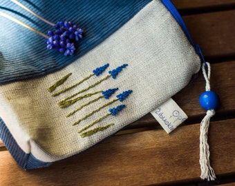 Blue makeupbag with flowers, Floral embroider cosmetic pouch, Handembroider pencil bag, Gift for girlfriend mom