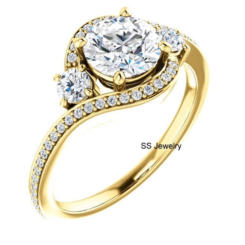 Near Colorless Moissanite Ring For Wedding 10Kt14Kt18Kt Yellow Gold Halo Engagement Ring Three Stone Ring 1Ct Round Brilliant Cut Ring